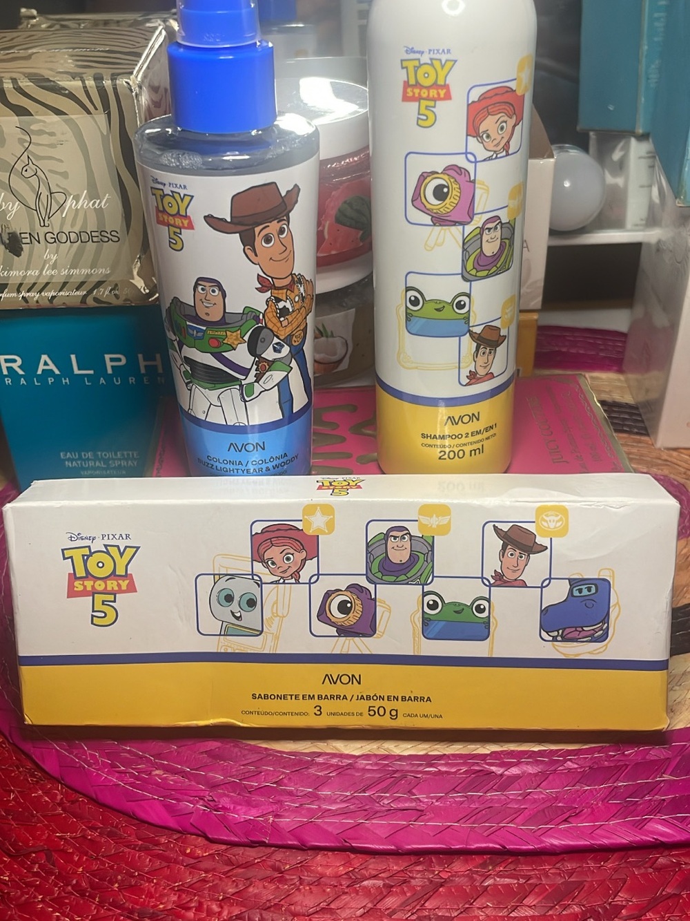Avon Toy Story 5 Kids Bath Gift Set - White, Yellow & Blue